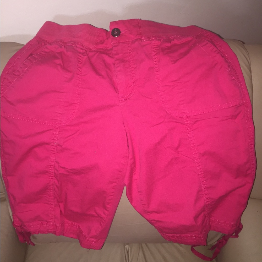 Shorts - Picture 2 of 3